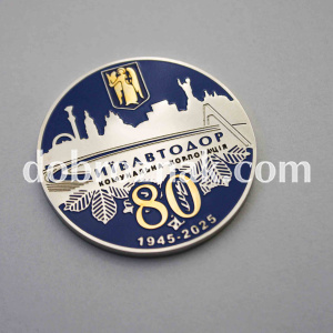 Монета. Метал - латунь, гальванічне покриття - нікель, позолота.