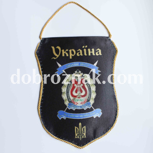 Вимпел розмір А5, тканина – атлас, друк – сублімація, декор – золотий шнурок